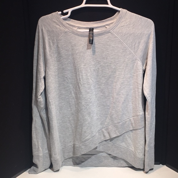 90 Degree By Reflex Tops - 90 Degree by Reflex Grey Athletic Top Size Small